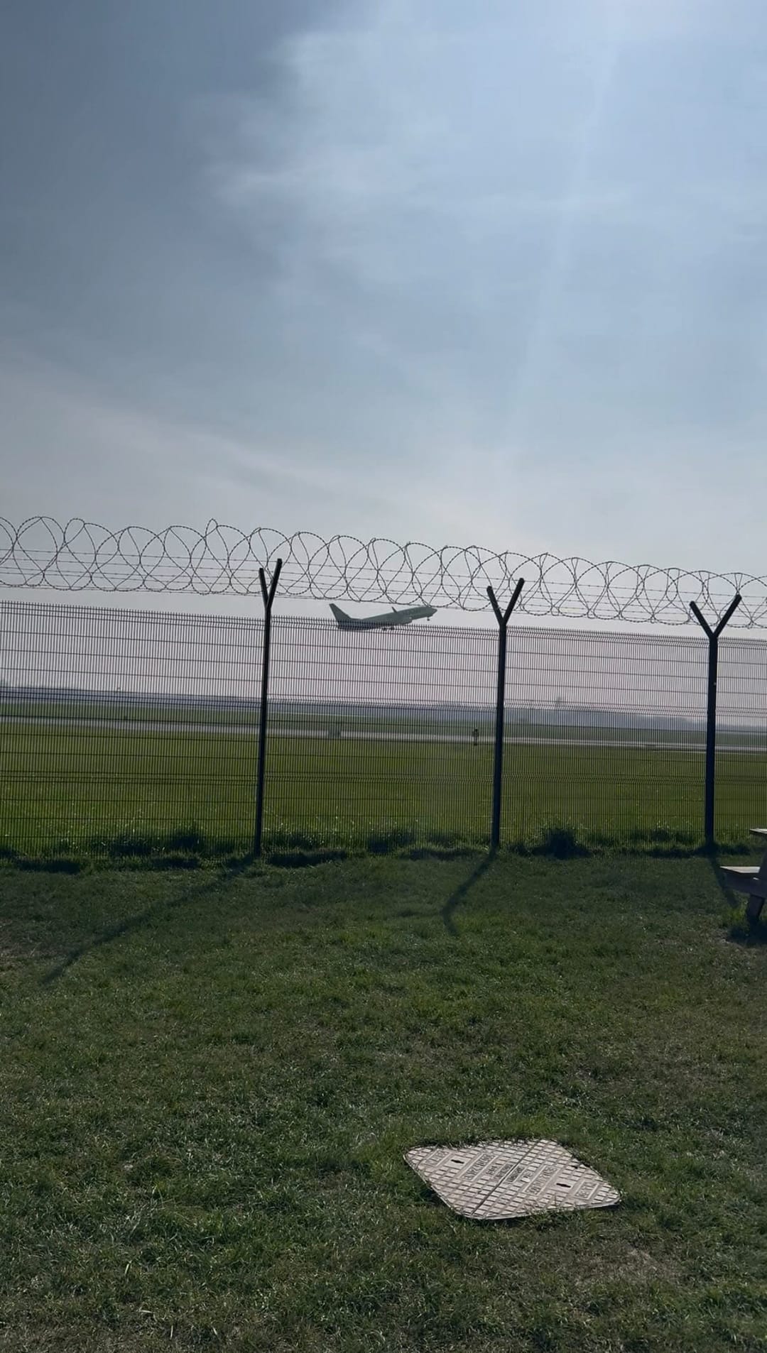 Runway Visitor Park | Altrincham - image 2